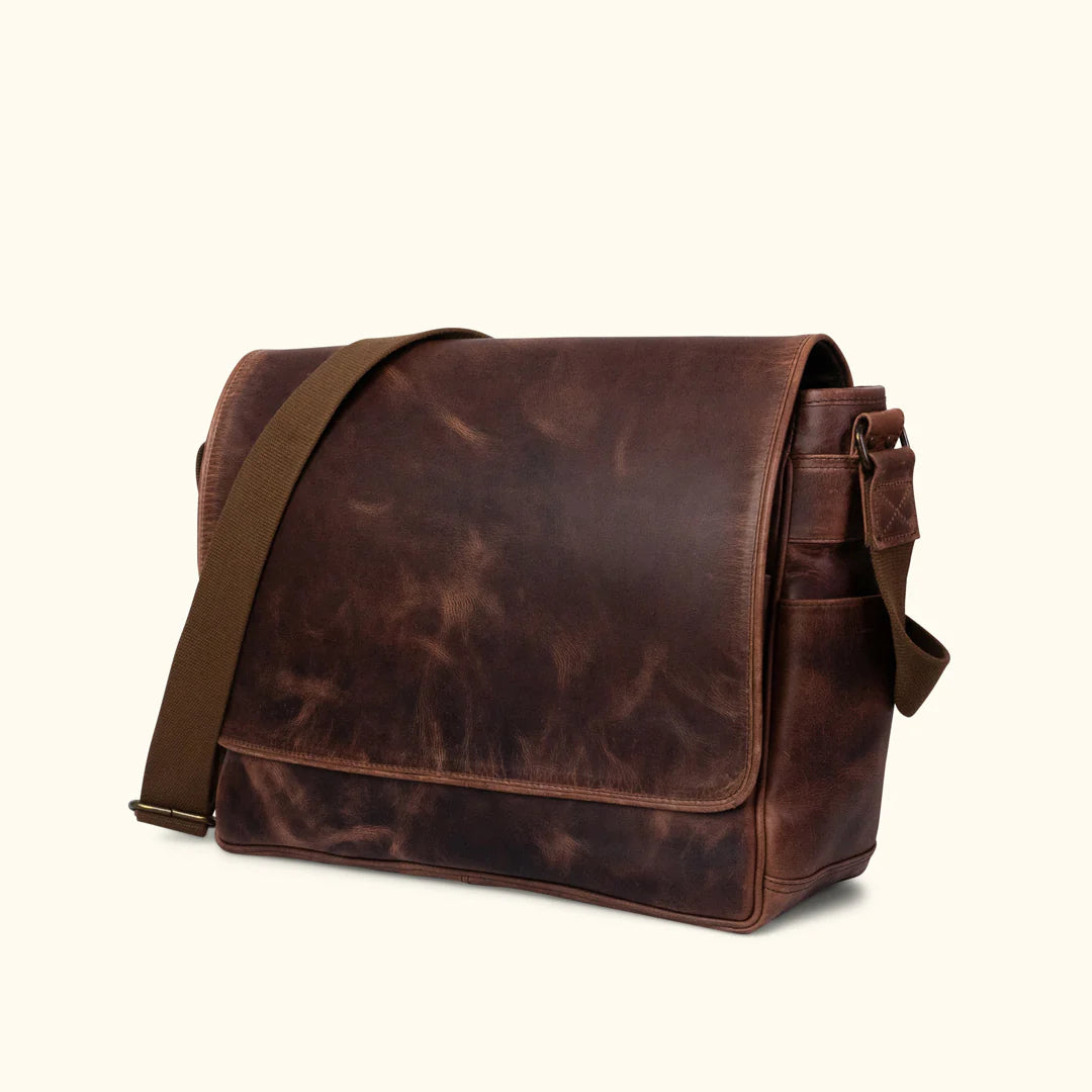 Vintage Leather Messenger Bag – Full-Grain Satchel