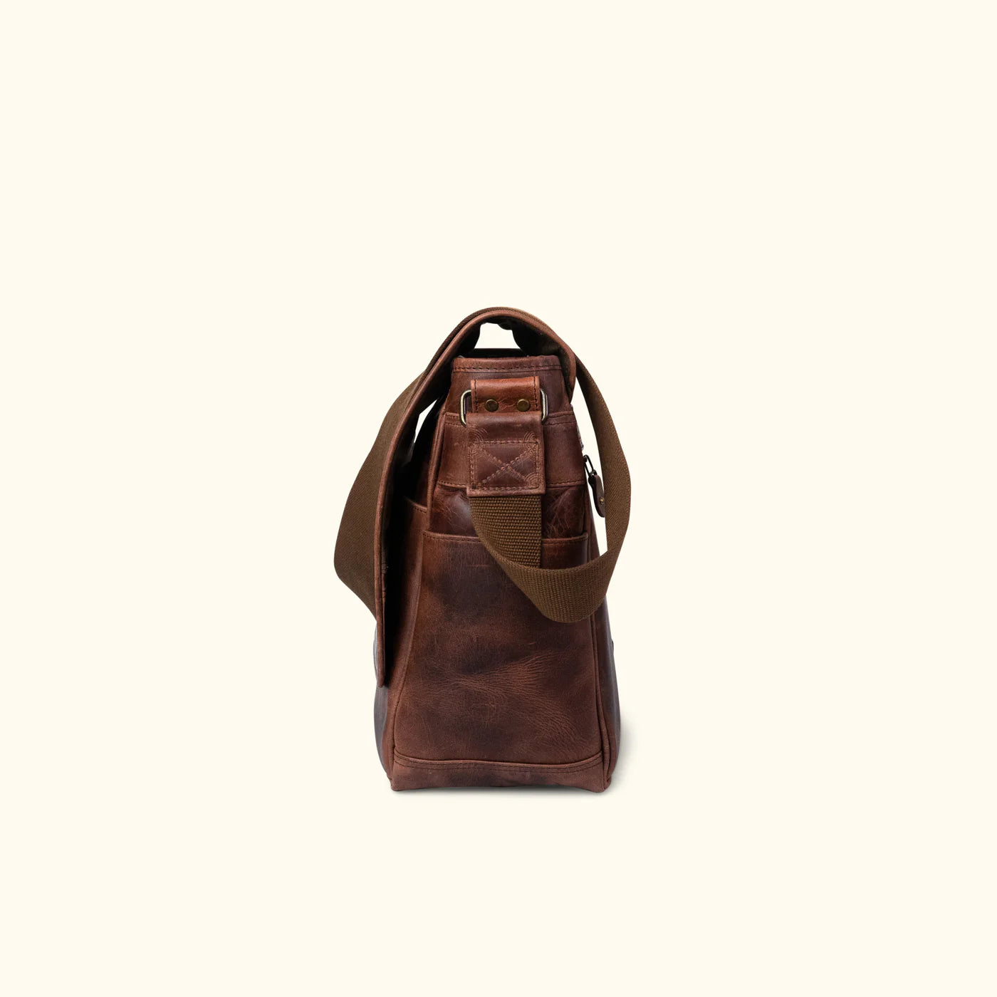 Vintage Leather Messenger Bag – Full-Grain Satchel