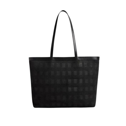 black-leather-tote-bag